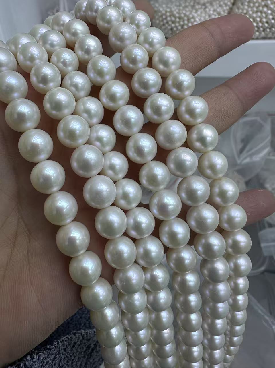 10 mm pearl 4A.jpg