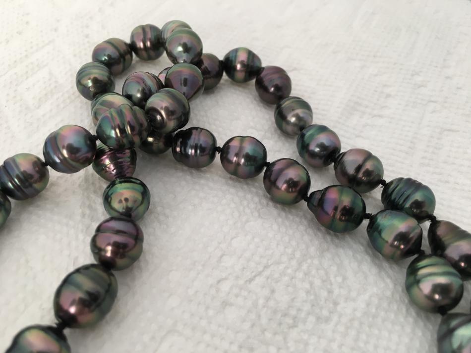 peacock baroque tahitian pearls