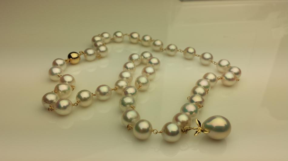 metallic baroque akoya with metallic freshwater drop from pearl paradise