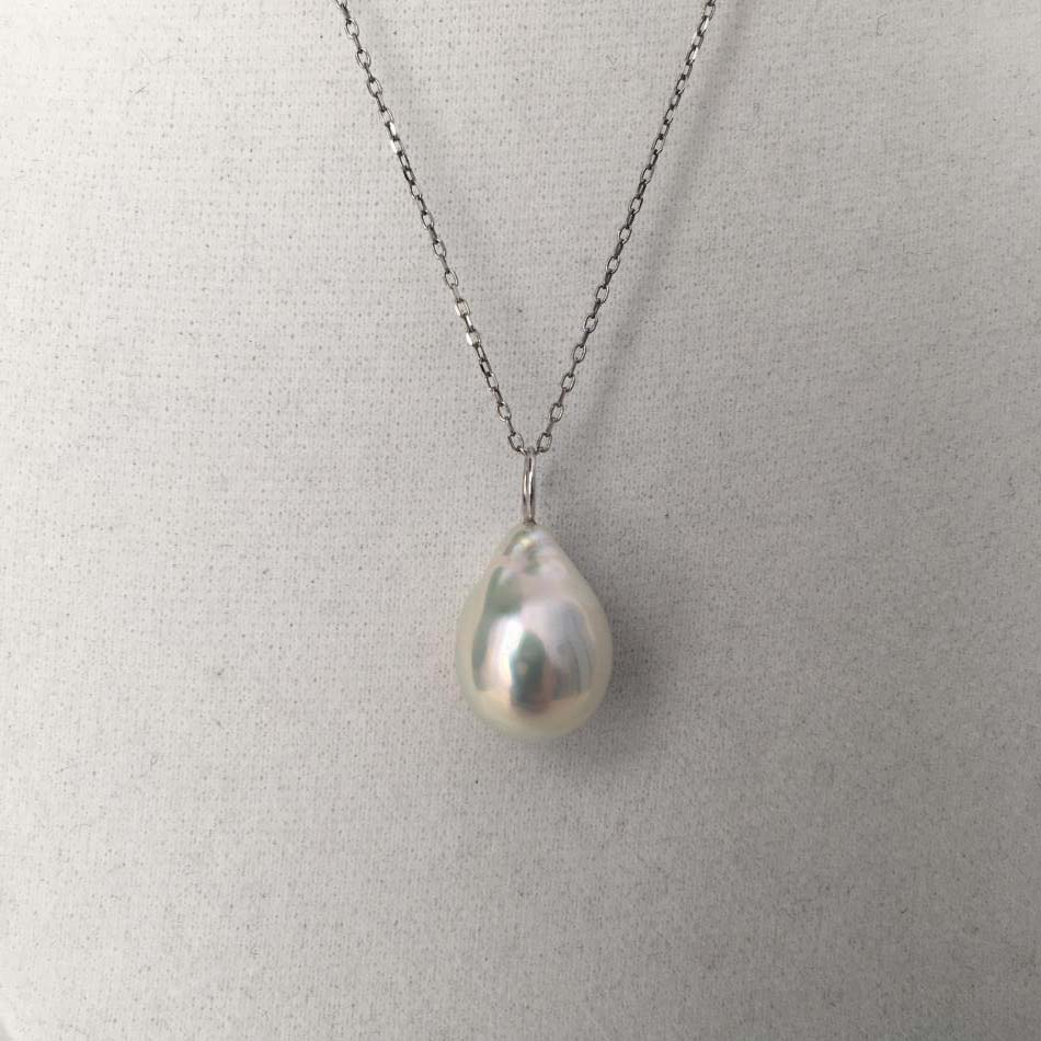 Freshwater pendant from PP