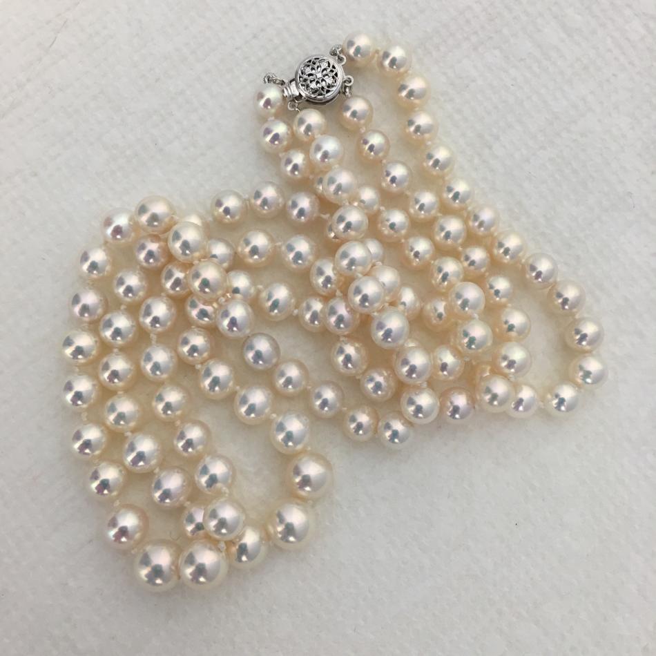 White pearls metallic luster