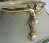 victorianpearlsnakeheartlocketbracelet3.jpg