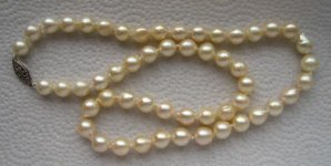 Restrung Pearl Necklace_1340.jpg