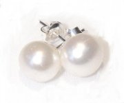 e_10mm_white_on_silver_studs.jpg