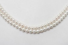 Pearl Necklacce.jpg