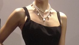 P1270958-anna-geneve-pearls-nov-2014.JPG