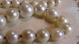 sea island pearl necklace close 2.jpg