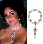 Elizabeth-Taylor-and-La-Peregrina.jpg