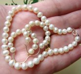 Pearl Bracelet A.jpg