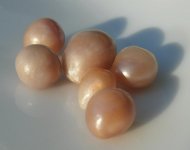 champagne_pearls1.jpg