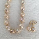 Catherine Cardellini ripple pearls necklace earring set