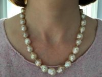 Catherine Cardellini ripple pearls neck shot