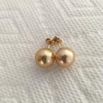 11 mm golden south sea studs