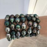 Baby Nurse's Tahitian pearl strand photos turned right side up