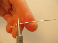 Shows position of fingers and wire.jpg