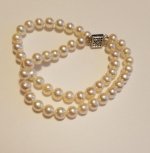 pearl bracelet.jpg