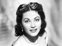 Yvonne De Carlo.jpg