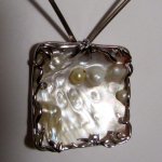 pearl blister necklace pendant good.jpg