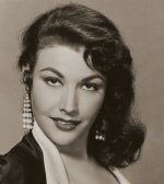 mara-corday-b27637db-c937-42e7-a784-ee5bd1294e8-resize-750.jpeg