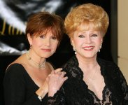 carrie-fisher-debbie-reynolds-buried-together-2016-12-30.jpg