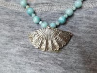 larimar_fan_neck2.jpg