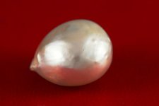 Pearl 29.66ct with red background.jpg