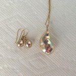 Souffle pearl pendant with metallic drop freshwater pearl earrings - Pearl Paradise