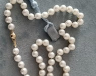 I am looking to get these, they look pretty good for me, but i would like to hear an opinion from some of you guys, about type of pearls etc.