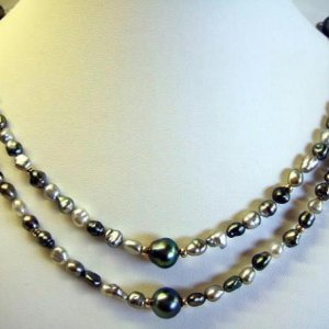 Kamoka Pearls Keishi and Baroque Station Necklace