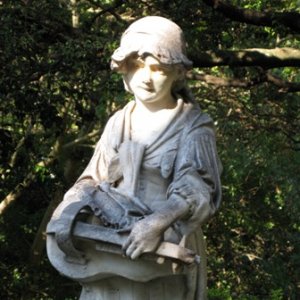 Statue