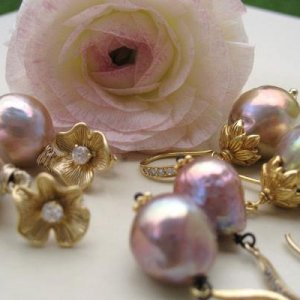 lilac mauve pearls