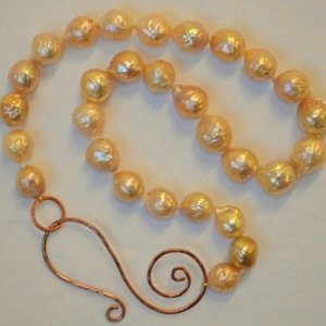 Kasumi-like / furrow pearls with copper clasp from Etsy