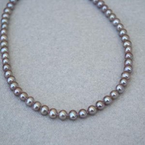 Lavender freshwater pearls from pearllunar