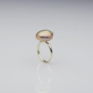 souffle ring with green gold 1