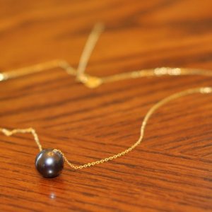 Tahitian pearl necklace