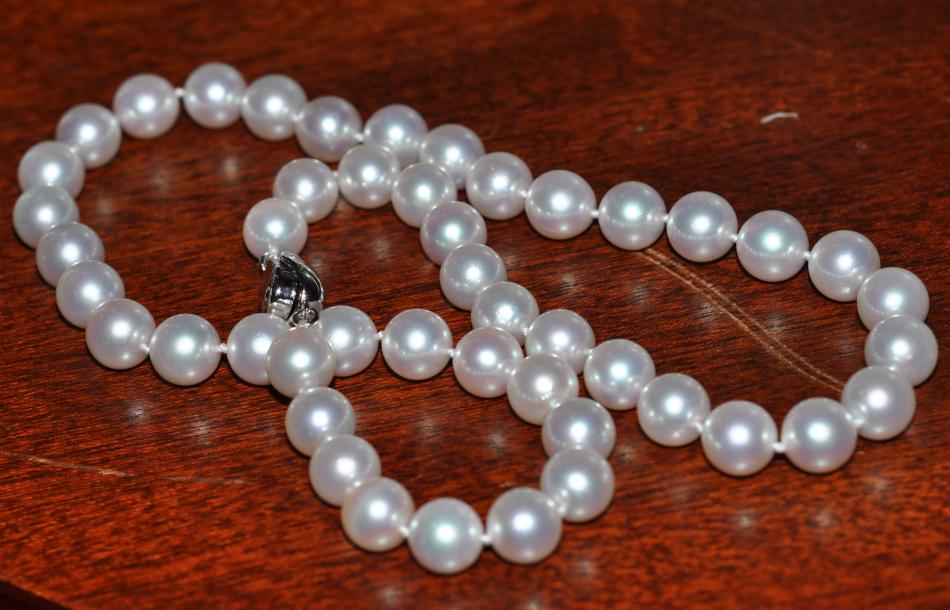 akoya pearl strand