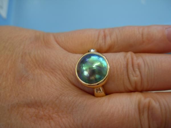 Eyris Blue Pearl ring