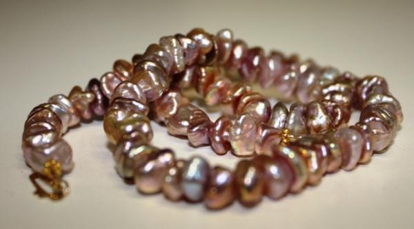 Gorgeous metallic w/ intense colors FW Keshis from our Pattye (www.PatriciaSaabDesigns.etsy.com)