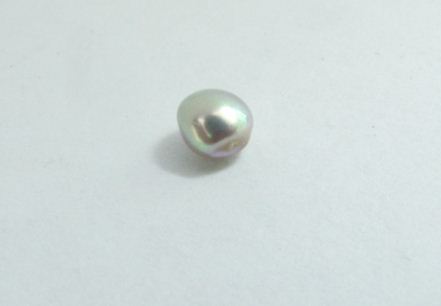 mirror like pearl 0.37ct