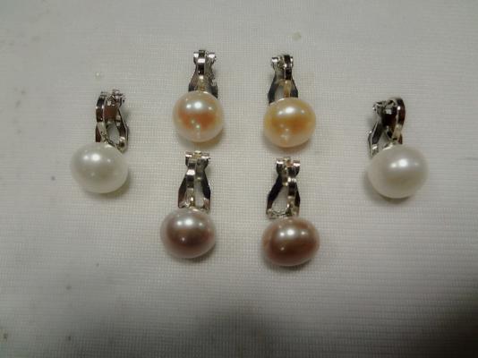 pearl clamp earrings