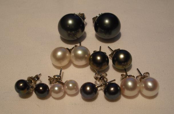 Pearl Studs