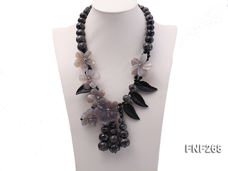 Piece of Art-Gorgeous natural agate necklace