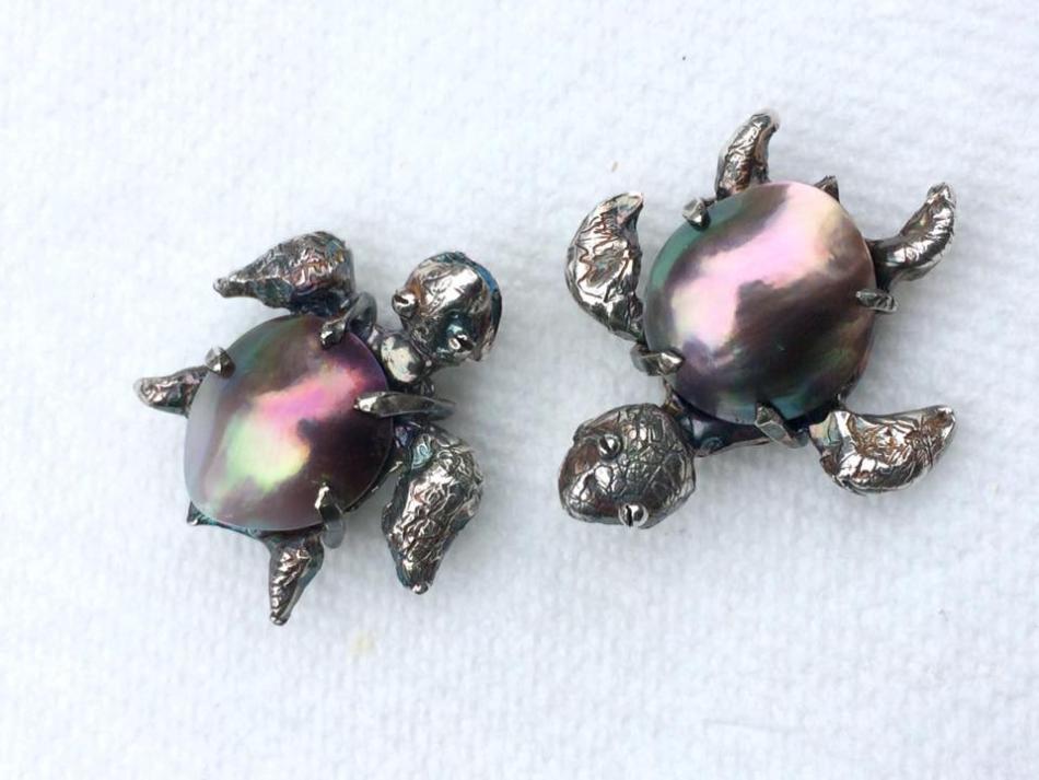 Sheri Journecka: Turtles with Cortez Mabe Pearls