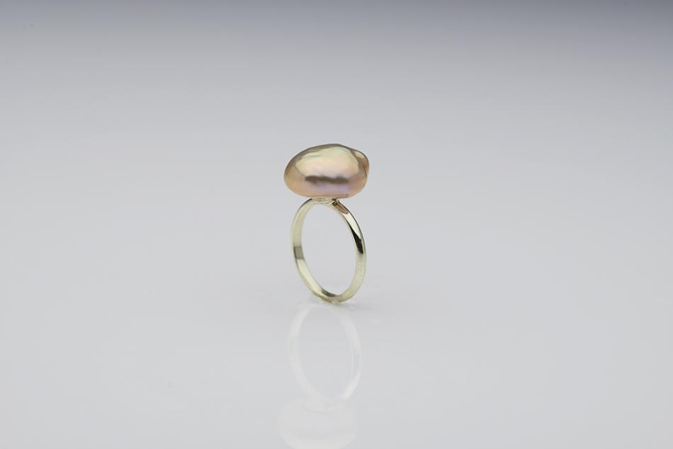 souffle ring with green gold 1