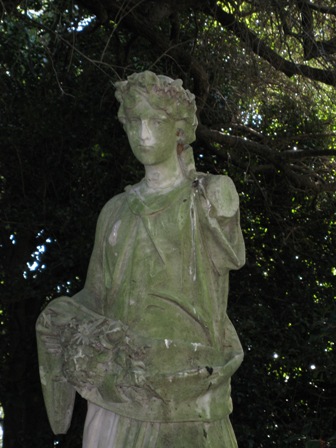 Statue