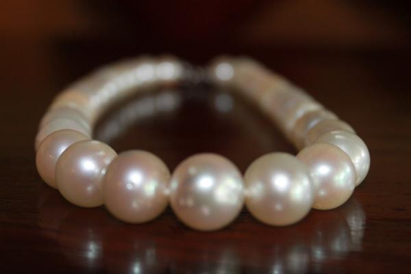 white south sea pearl